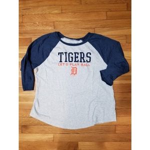 MLB Tigers baseball shirt